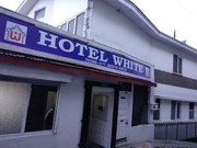 Hotel White