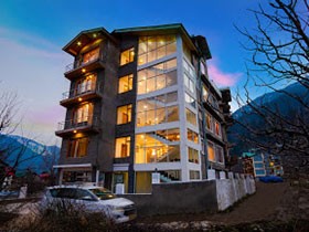 Hotel Zephyr Manali Manali