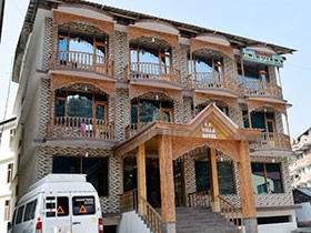 RR Villa Manali