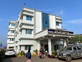 Hotel The Snow Creek Daringbadi